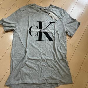 送料無料　未使用　カルバンクラインジーンズ 半袖Tシャツ Lサイズ　グレー×ブラック　Calvin Klein Jeans