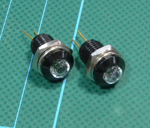 ☆LEDパイロットランプ DC2.5V 緑2個 【未使用】