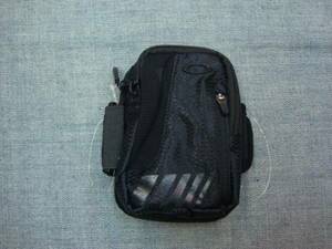 新品OAKLEY(オークリー)ARM BAG黒