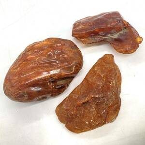 ■琥珀3点おまとめ■j重量約0.30kg コハク 琥珀 こはく 裸石 宝石 jewelry アンバー amber Amber ルース ジオード 