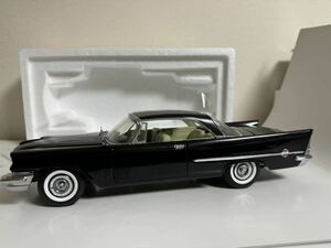 1/18 アーテル クライスラー　300Cブラック　1957 AMERICAN muscle レア　CHRYSLER ERTL collectibles レア　BLACK グラセフ