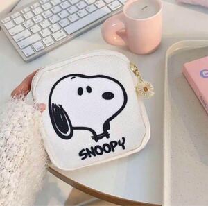 【新品未使用】SNOOPY スヌーピー マルチポーチ 万能マルチケース ポーチ 収納ケース PENUTS