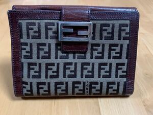 値下げ中 セール 中古 FENDI フェンディ 財布 ズッキーノ柄 キャンバス× レザー 二つ折り ウォレット　茶色 小銭入れ財布 送料無料