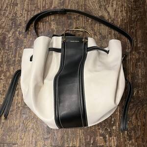 Alexander McQUEEN アレキサンダーマックイーン 2way leather bag レザーバッグ　ホワイト系 【代官山12】