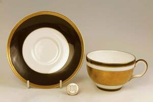 　　ミントン　　金彩大カップ　&　ソーサー　・Porcelain Ball =ACID on WHITE= The Coppers Collection　 (1級品)　　貴重品です。