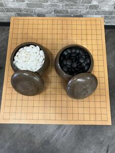 囲碁セット 碁盤 碁石 囲碁盤 木製 ボードゲーム 【現状品】A-342