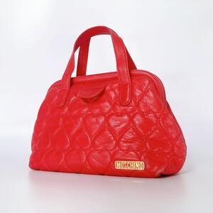 綺麗MOSCHINO モスキーノ　ハンドバッグ　キルティング　ハート　レッド