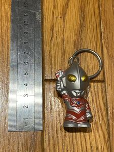 【S】レトロ　ウルトラマン　ソフビキーホルダー　人形　フィギュア