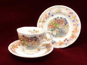 ★(志木)未使用★Royal Doulton(ロイヤルドルトン) ブランブリーヘッジ ミニチュア 3点セット Autumn 秋 カップ/ソーサー/プレート Brambly