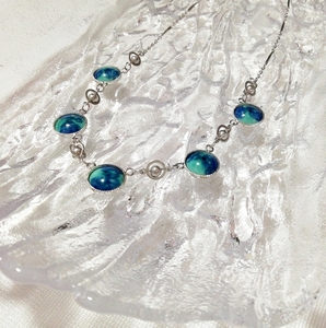 青エメラルドグリーン5つ丸型ネックレス首輪チョーカー/ジュエリー/アミュレット Blue emerald green 5 round necklace jewelry amulet