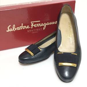 Salvatore Ferragamo フェラガモ ヴァラ パンプス ネイビー 深い紺色 約23cm