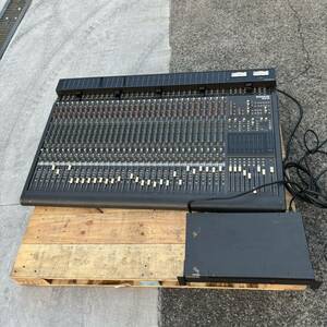 Mackie 32.8 32×8×2 8BUS MIXING CONSOLE アナログミキサー 電源ユニット付属　通電可　ジャンク