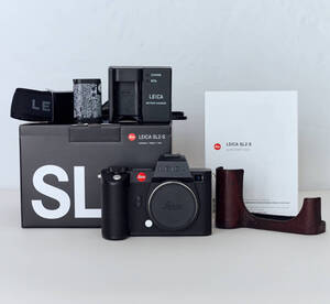 LEICA SL2-S ボディ + レザー ケース