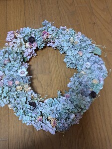 ドライフラワーリース ハンドメイド 小花　クリスマス　ピンク　グリーン　園芸　フック付き