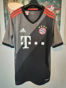 used Bayern Munchen バイエルン　ミュンヘン　BUNDESLIGA ブンデスリーガ　16-17 2nd レヴァンドフスキ　ミュラー　ロッペン　難あり