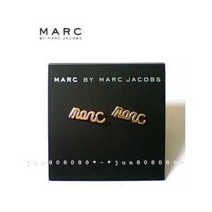 新品 Marc by marc jacobs ロゴスタッドピアス★ゴールド系 マークジェイコブス ブラス真鍮