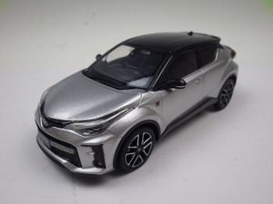 207【S.R】非売・展示品 1/30 トヨタ C-HR GRスポーツ 後期 2トン ブラック×メタルストリームメタリック 箱無し 香川発