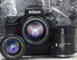 【終活】 Nikon F5 美品＋AF NIKKOR 85mm f1.8 シンデレラポートレート＋50mm f1.4D＋55mm f2.8 マクロ 単焦点3本セット 各動作露出計良好 