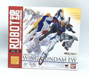 【中古】ＢＡＮＤＡＩ バンダイ ＲＯＢＯＴ魂 ウイングガンダムＥＷ 開封品 ガンダムＷ