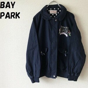 【人気】BAY PARK ビッグプリントブルゾン 丸襟 ネイビー 襟裏のドットがかわいい サイズ160 レディース/2683