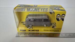 ＜新品＞ TARMAC　フォルクスワーゲン TypeⅡ（T2） Panel Van　MOONEYES　チェイスカー（シークレットモデル）　1/64サイズ