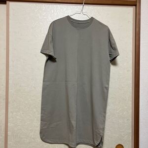 新品未使用タグなし　150サイズ　 S 半袖 ワンピース ひざ丈 ロング Tシャツ　カーキー緑