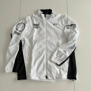 オークリー　ＯＡＫＬＥＹ　ＴＡＣＴＦＵＬ　ＷＩＮＤ　ＪＡＣＫＥＴ　５．０　ＦＯＡ４０６４２０　(ＷＨＩＴＥ)　ＸＸＬ