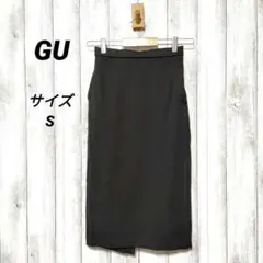 GU ジーユー (S)　カットソータイトスカート