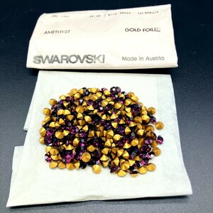 ☆ほぼ未使用 SWAROVSKI スワロフスキー ヴィンテージ ルース 1100 30SS 2 6/12gross AMETHIST アメジスト 色石ルース 裸石 R-36