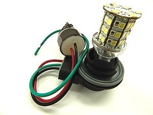 スイッチングバルブ　3157(T25) LED BULBS(60SMD/ツインカラー/ホワイト&アンバー)