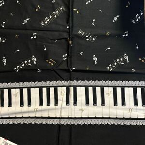 【入園入学準備】ハンドメイドに　楽譜　鍵盤柄　黒　110×100 アンティーク