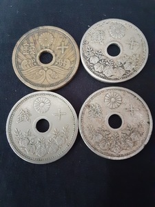 A446　【まとめ売り】【世界のコイン】【収集家】日本の古銭　10銭　4枚