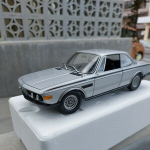 ◆ミニチャンプス　1974年　1/18スケールBMW3.0CSL　シルバー◆