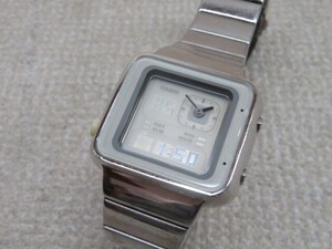  ●●CASIO LAQ-2000D 腕時計 クォーツ アナデジ 2針 カシオ FUTURIST フューチャリスト 電池交換済み 12606●●！！