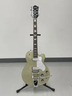 De Armond by Guild / with Bigsby