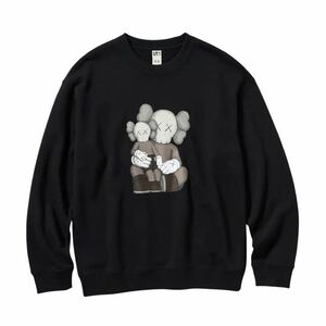 新品 KAWS UNIQLO S スウェットシャツ ユニクロ カウズ ステッカー付 M