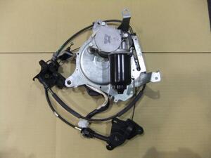 MPV TA-LW3W 左パワースライドドアモーター 　純正品番LD52-73-3LXB 管理番号L3605