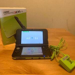 【動作確認済】Nintendo 任天堂 new ニンテンドー3DSLL ライム×ブラック QJF135586400+充電器付 箱あり