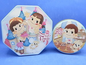 不二家 ペコちゃん ポコちゃん 缶ケース　2点セット　空き缶　フェアリーランドS 丸缶 2008年　Sweets Town　送料￥660～