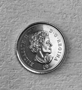 カナダ硬貨　25セント　(2015年）