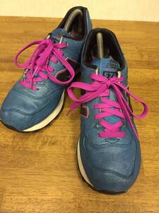 NEW BALANCE WL５７４MBR 青系ラメ ウィメンズ２６．５Ｂ USED ランニング