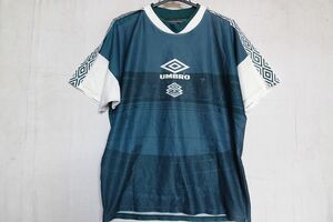 UMBRO/アンブロ/半袖Tシャツ/速乾性素材/袖白切替/前後サッカーフィールドプリント/ロゴ入テープ/深緑/ダークグリーン/Lサイズ(5/24R)