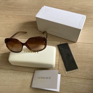 VERSACE イタリア製 ケース付き サングラス ヴェルサーチ MOD4206 133/13 58ロ14 135 3N