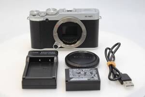 【美品】FUJIFILM X-M1 ボディ ミラーレス一眼カメラ 1630万画素APS-C シルバー F FX-X-M1S