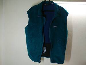 通常のアメリカ古着★1996年製 vintage★made in USA★patagonia★パタゴニア★フリース ベスト★グリーン　XLサイズ