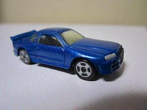 スカイラインGT-R R34 ● 1/100 ストラクチャー スカイライン GT-R