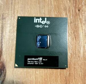 動作OK Intel PentiumIII 700MHz Coppermine Socket370