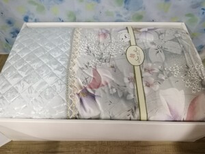 g_t E700 ☆羊毛混掛ふとん サイズ140cm×190cm ポリエステル80％ 毛20％ 花柄 寝具 未使用品ですが長期保管の汚れあり ※箱なし発送 