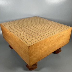 C3-277 木製 碁盤 囲碁 へそ有り 重さ13kg 厚み14.5cm 脚付き 脚が一つ外れます 中古品