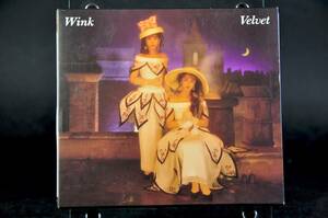 ☆ Wink『Velvet』/ ウィンク『ベルベット』 1990年盤 10曲収録 初回限定盤 フォトブックレット付 CD アルバム 鈴木早智子、相田翔子 ☆